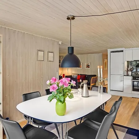 Holiday home 3 Bedroom Awesome In