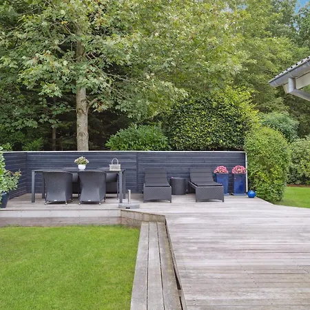 3 Bedroom Awesome In *