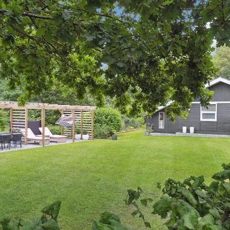3 Bedroom Awesome In Holiday home Glesborg