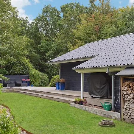 Holiday home 3 Bedroom Awesome In