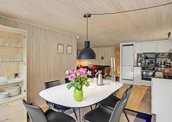 Сasa de vacaciones 3 Bedroom Awesome In