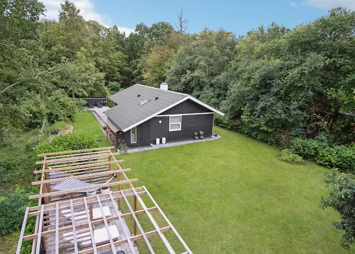 3 Bedroom Awesome In *