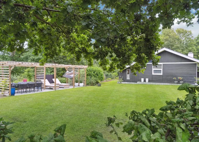 3 Bedroom Awesome In Сasa de vacaciones Glesborg